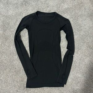 Lululemon swiftly tech